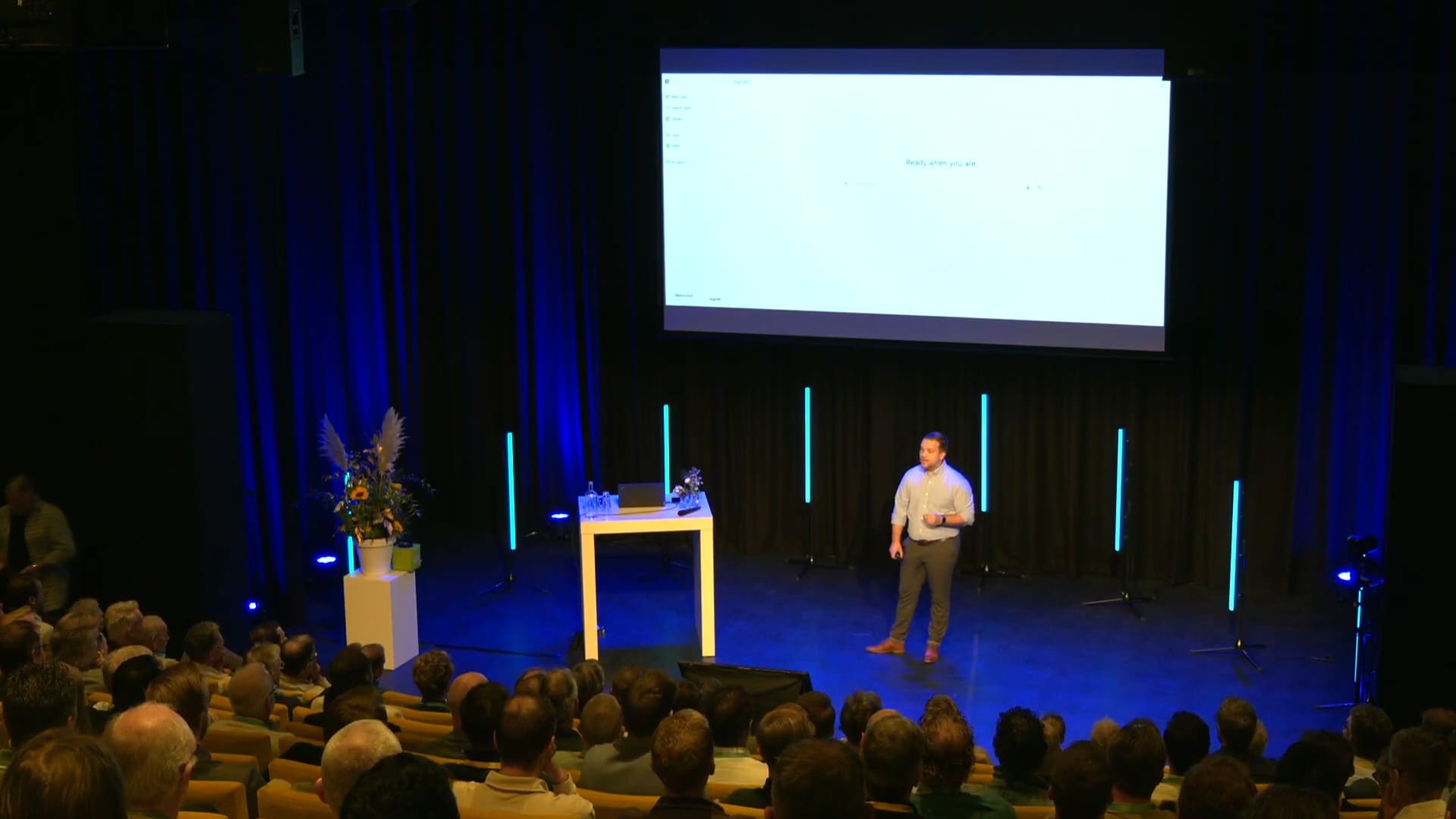 Summit background AI summit (1)