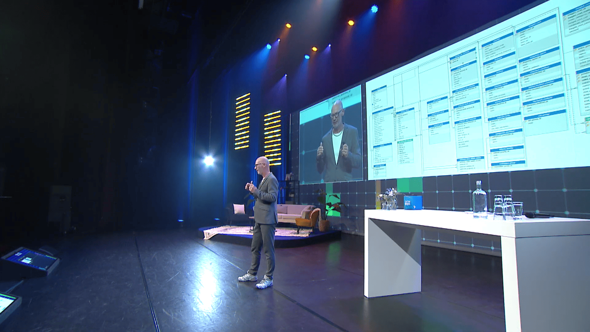 Summit background just brand (1)