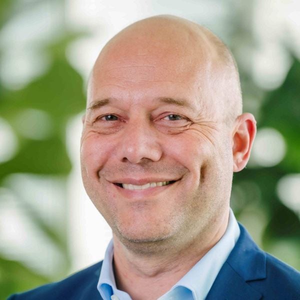 Ton Kueter Ayvens